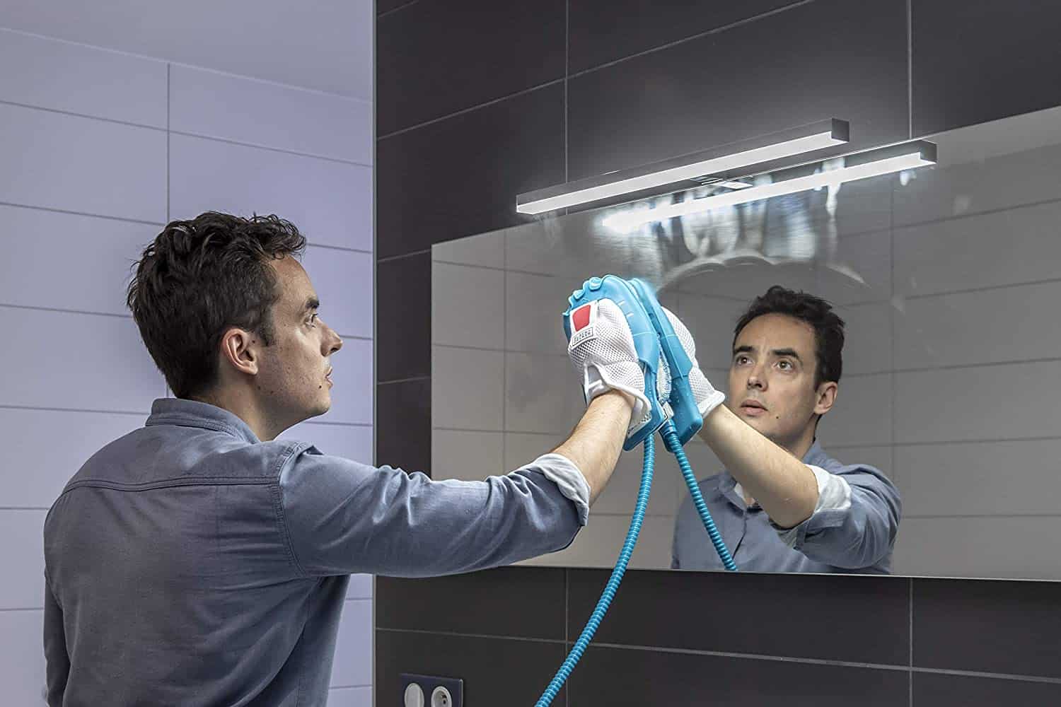 Limpiar mamparas de ducha con el limpiador a vapor STEAMITT de Black + Decker (Amazon)