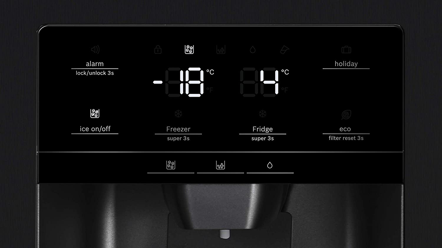 El panel de control electrónico del refrigerador KAD93VBFP (a través de Amazon)